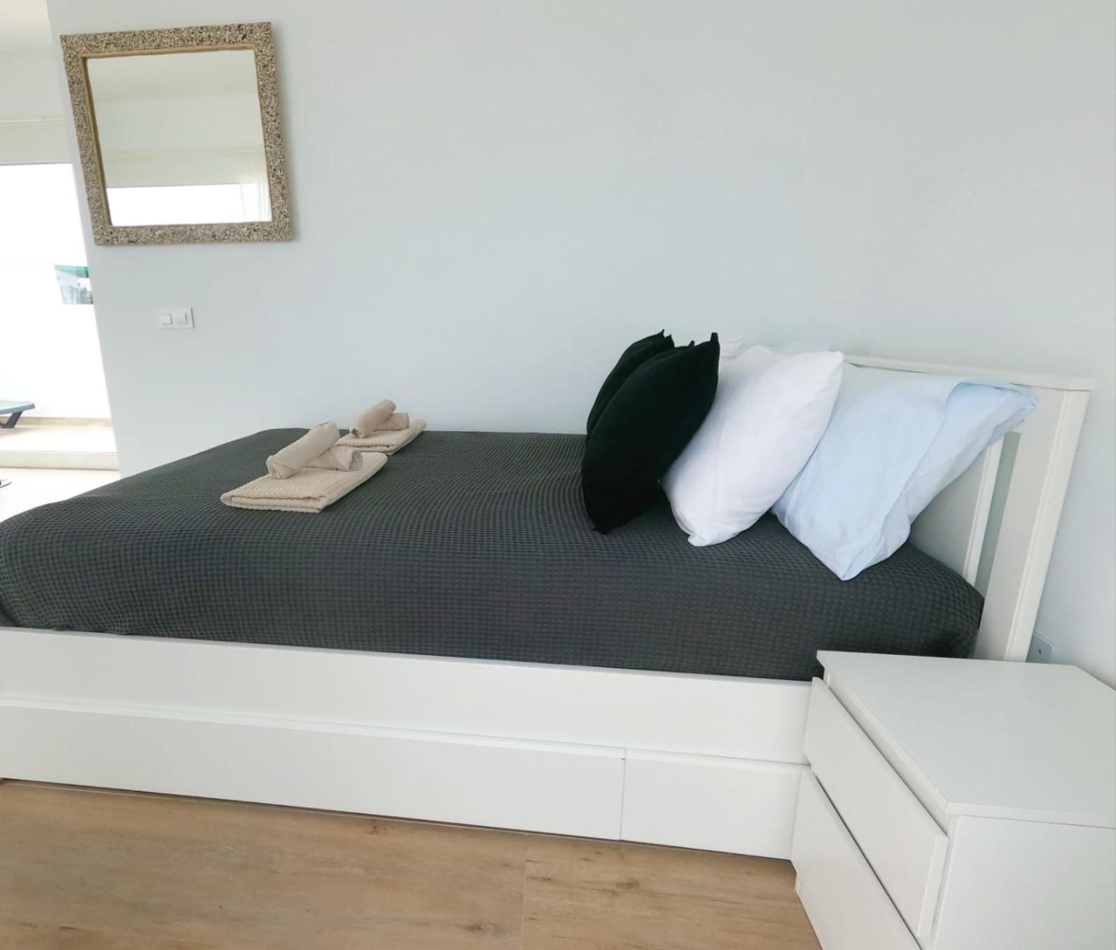 Jardin Del Mar Apartment ตินาโค ภายนอก รูปภาพ